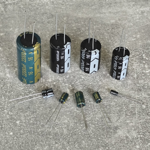 10uf 22000v 16v elko - 10uf-,