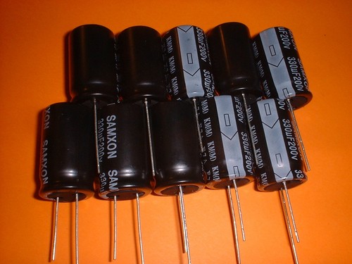10x elko 330µf - elko, 200v