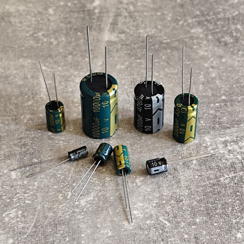 100uf 10000µf 10v - 100uf-,